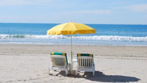 Comment bien choisir un transat pour sa terrasse ?