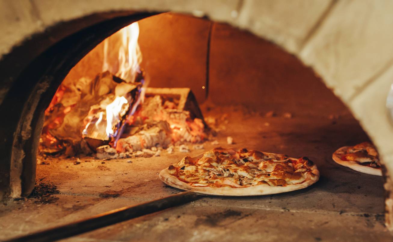 pizza au four à bois