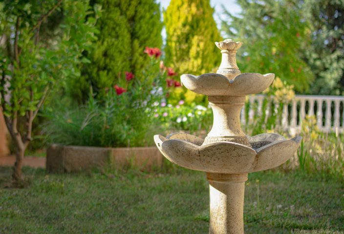 Fontaine jardin mur d'eau