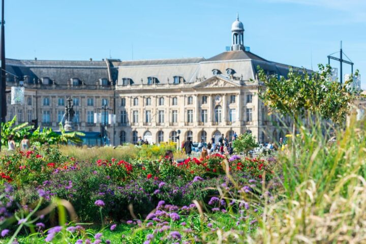 place de la bourse à bordeaux